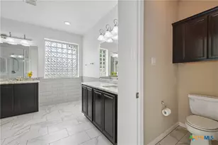 865 Santa Cruz, New Braunfels, TX 78132 - Photo 18