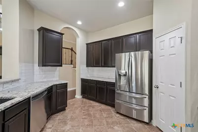 865 Santa Cruz, New Braunfels, TX 78132 - Photo 6