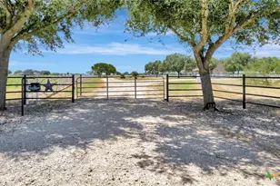 202 Prairie View, Victoria, TX 77904 - Photo 42