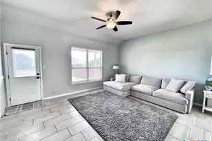 1224 Loma Rnch, New Braunfels, TX 78132 - Photo 8