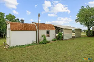1210 Thousand Oaks Trail, Liberty Hill, TX 78642 - Photo 22