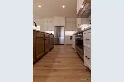 998 Bliss Drive, Victoria, TX 77904 - Photo 10