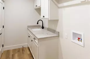 998 Bliss Dr, Victoria, TX 77904 - Photo 26