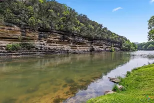 540 River Run, New Braunfels, TX 78132 - Photo 2