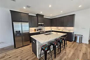 1095 Diamondhead Dr, Canyon Lake, TX 78133 - Photo 8