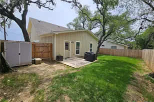 1095 Diamondhead Dr, Canyon Lake, TX 78133 - Photo 6