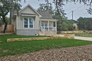 1095 Diamondhead Dr, Canyon Lake, TX 78133 - Photo 2