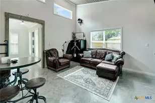 1002 S 2nd St, Ganado, TX 77962 - Photo 36