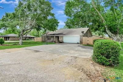 1002 S 2nd Street, Ganado, TX 77962 - Photo 4