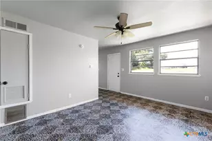 1210 Cloud St, Lampasas, TX 76550 - Photo 14