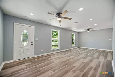 210 Travis Street, Port Lavaca, TX 77979 - Photo 2