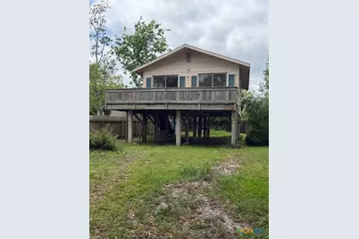 605 S Guadalupe Street, Port Lavaca, TX 77979 - Photo 2