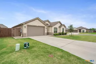 2003 Butternut Rd, Temple, TX 76502 - Photo 2