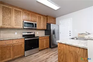 2361 S Wall St, Belton, TX 76513 - Photo 6
