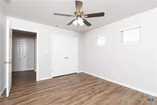 2361 S Wall St, Belton, TX 76513 - Photo 12