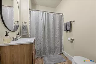 501 N Penelope St, Belton, TX 76513 - Photo 14