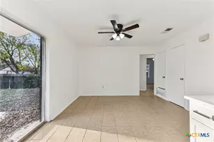 1910 Wanda St, Copperas Cove, TX 76522 - Photo 4
