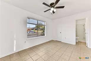 1910 Wanda St, Copperas Cove, TX 76522 - Photo 10