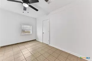 1910 Wanda St, Copperas Cove, TX 76522 - Photo 16