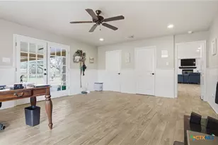 642 Phantom Rider Trail, Spring Branch, TX 78070 - Photo 20