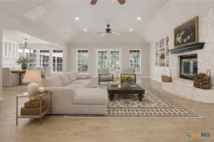 642 Phantom Rider Trail, Spring Branch, TX 78070 - Photo 4