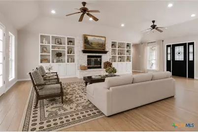 642 Phantom Rider Trail, Spring Branch, TX 78070 - Photo 6