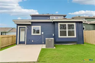 868 Casetta Trl, New Braunfels, TX 78130 - Photo 26