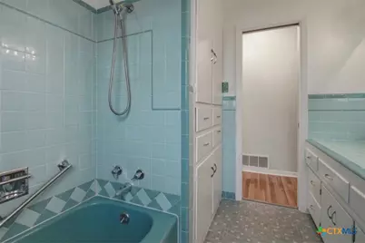 2410 Robin Road, Temple, TX 76502 - Photo 16