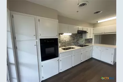 2006 Bon Aire Avenue, Victoria, TX 77901 - Photo 4