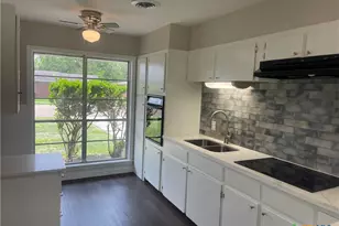 2006 Bon Aire Ave, Victoria, TX 77901 - Photo 6