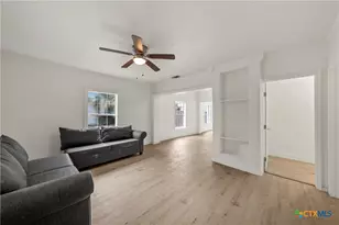 1211 S 17th St, Temple, TX 76504 - Photo 4