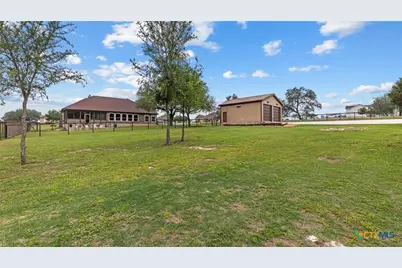 1909 Hunters Cove, New Braunfels, TX 78132 - Photo 30