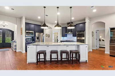 1909 Hunters Cove, New Braunfels, TX 78132 - Photo 6