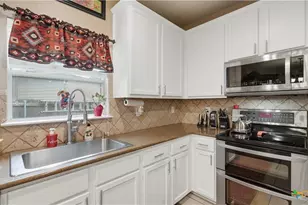 736 San Luis, New Braunfels, TX 78132 - Photo 18
