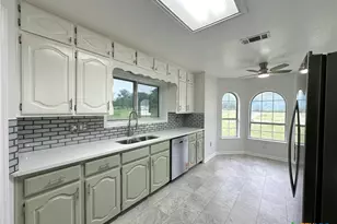 553 Lonesome Oak Dr, Copperas Cove, TX 76522 - Photo 12