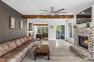 521 Rittimann Rd, Spring Branch, TX 78070 - Photo 2