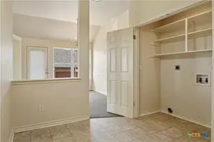 2130 Keystone Dr, New Braunfels, TX 78130 - Photo 6