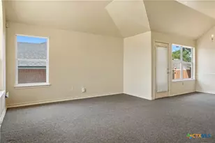 2130 Keystone Dr, New Braunfels, TX 78130 - Photo 4