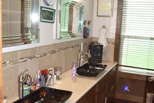 3202 N Travis Ave, Cameron, TX 76520 - Photo 22