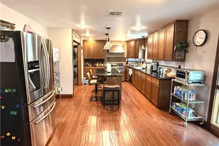 3202 N Travis Ave, Cameron, TX 76520 - Photo 16