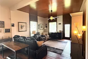 3202 N Travis Ave, Cameron, TX 76520 - Photo 12