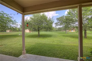 175 Creekwood Dr, Gonzales, TX 78629 - Photo 30