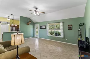 175 Creekwood Dr, Gonzales, TX 78629 - Photo 14