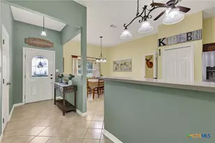 175 Creekwood Dr, Gonzales, TX 78629 - Photo 8