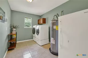 175 Creekwood Dr, Gonzales, TX 78629 - Photo 28