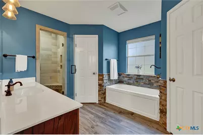 175 Creekwood Drive, Gonzales, TX 78629 - Photo 18
