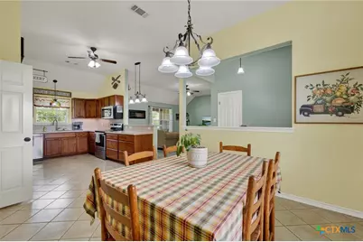 175 Creekwood Drive, Gonzales, TX 78629 - Photo 10