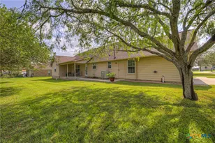 175 Creekwood Dr, Gonzales, TX 78629 - Photo 38