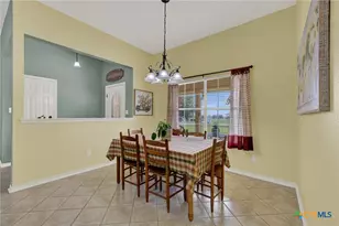 175 Creekwood Dr, Gonzales, TX 78629 - Photo 10