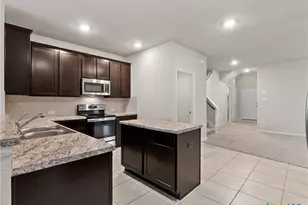 7210 Archers Grove, San Antonio, TX 78244 - Photo 10